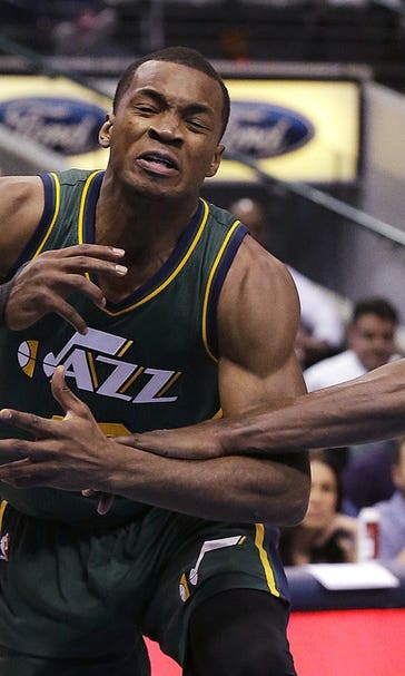 J.J. Barea scores 22 points for Mavericks in ragged win over Jazz